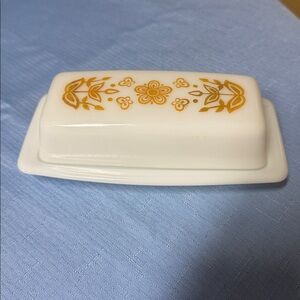 Pyrex Butter Dish with Lid "Butterfly Gold" Pattern 72-B